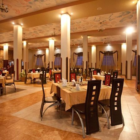 Silver Springs Hotel Kampala Ngoại thất bức ảnh