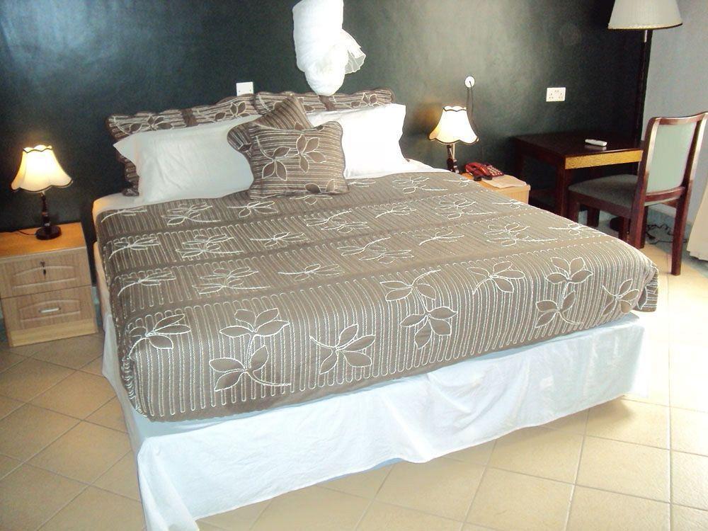 Silver Springs Hotel Kampala Ngoại thất bức ảnh