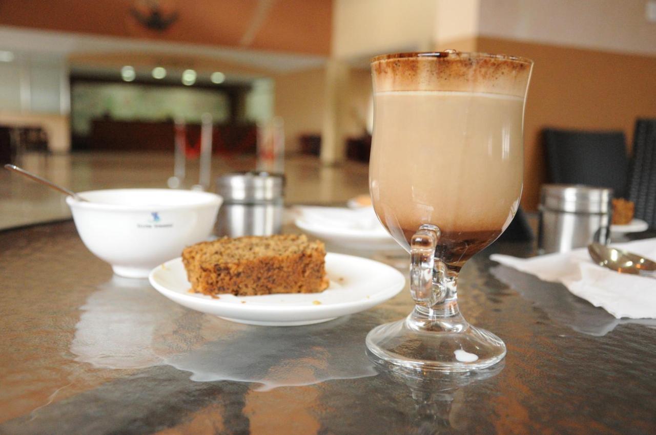 Silver Springs Hotel Kampala Ngoại thất bức ảnh