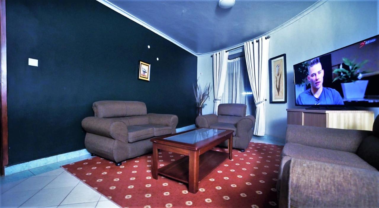 Silver Springs Hotel Kampala Ngoại thất bức ảnh