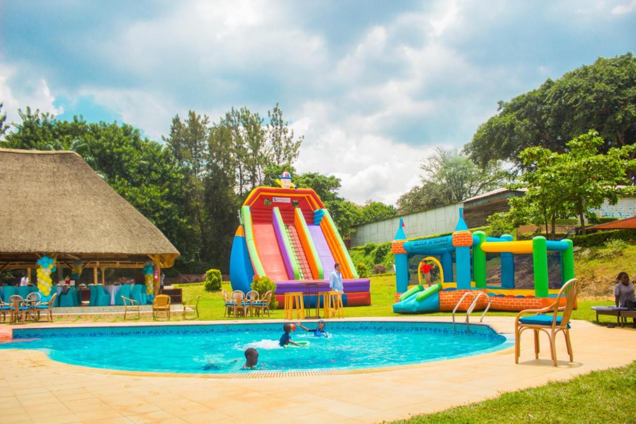 Silver Springs Hotel Kampala Ngoại thất bức ảnh