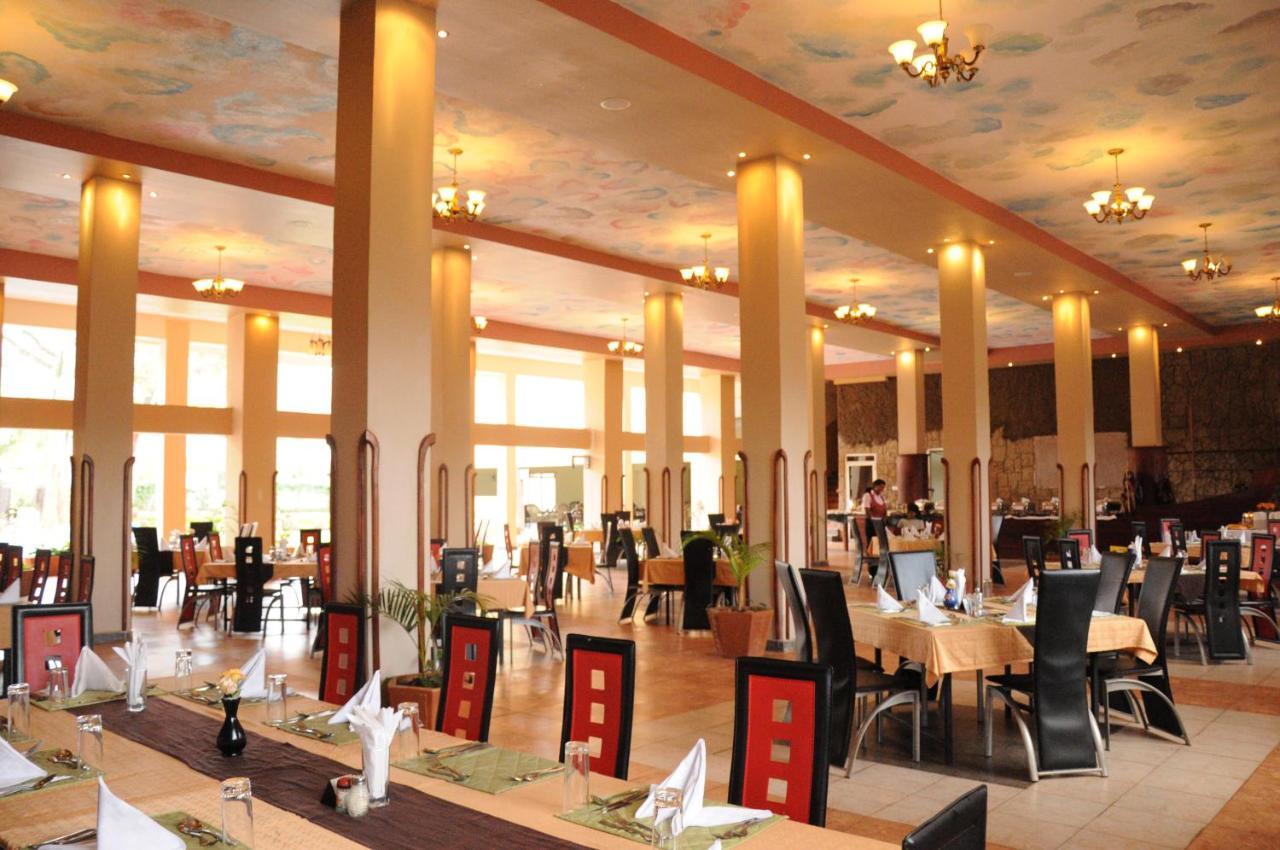 Silver Springs Hotel Kampala Ngoại thất bức ảnh